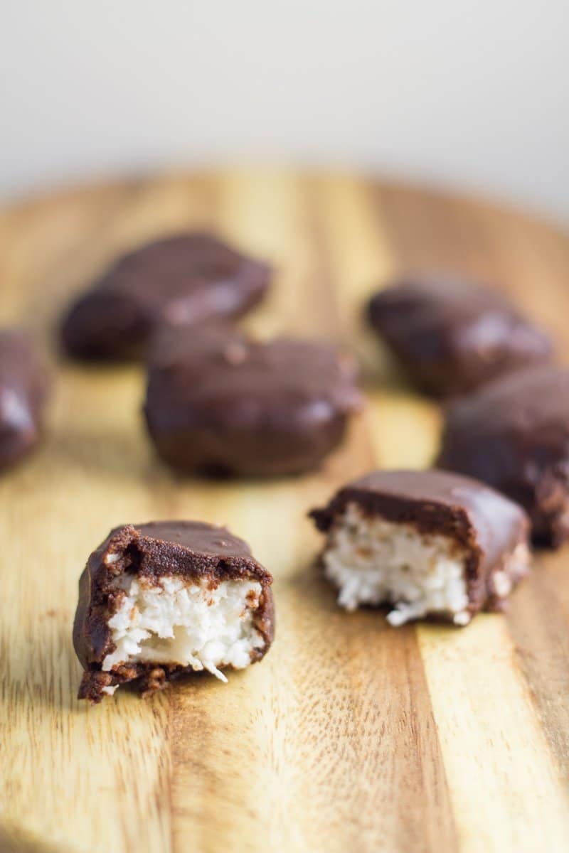 Raw Bounty Bites. This is the perfect healthier version of the classic chocolate bar. And it ticks all the boxes - gluten free, dairy free, refined sugar, egg free and nut free!