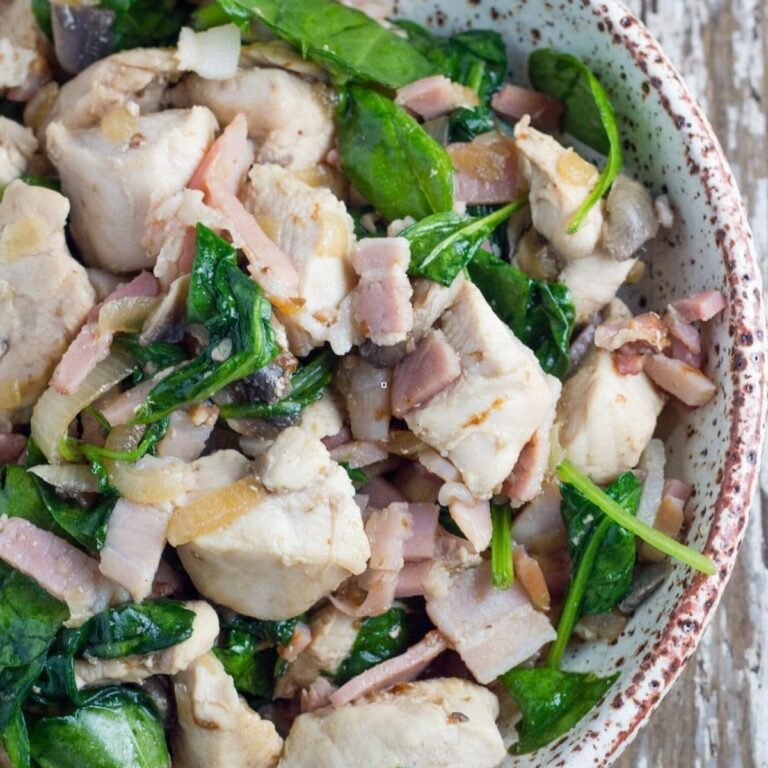 Chicken and Bacon Salad with Mushroom and Spinach