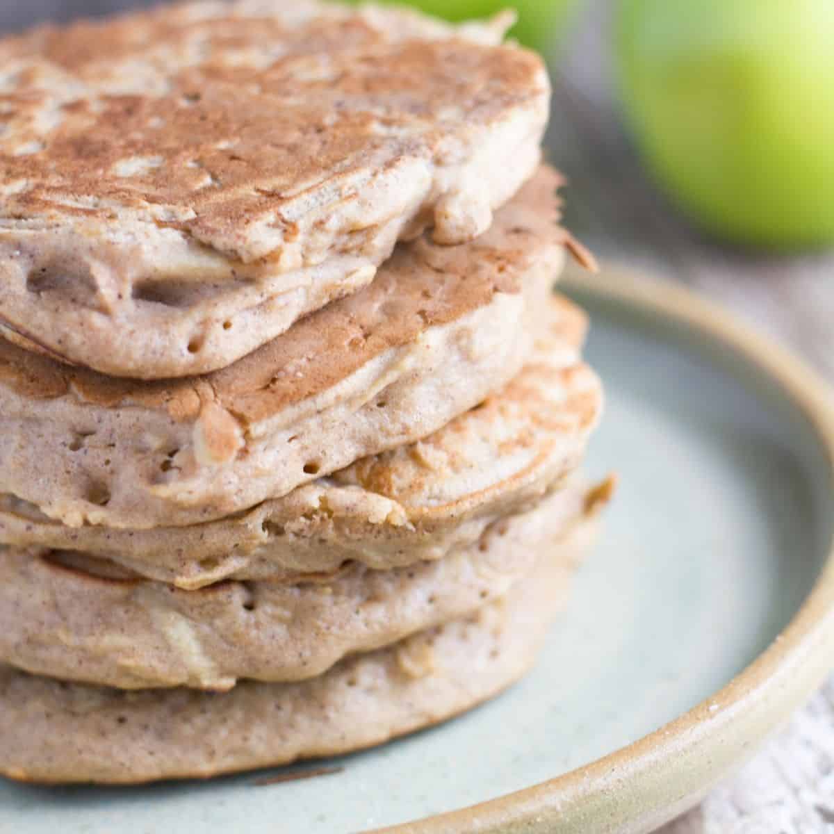 Apple Cinnamon Pancakes