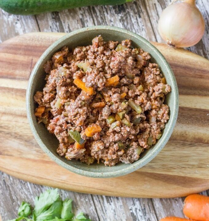 Beef & Vegetable Mince made Four Ways. I love it as It is a fairly inexpensive dish to make and a batch of this can last a few days - so its a great one if you are trying to stick to a food budget.