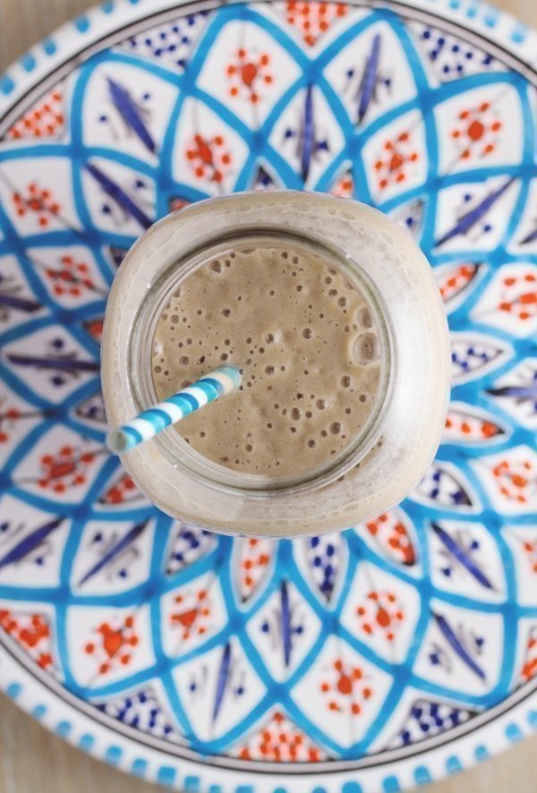 Salted caramel smoothies are seriously one of the yummiest smoothies!