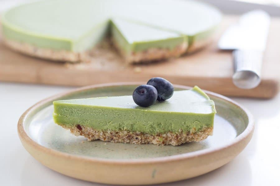 This raw matcha cheesecake is gluten, dairy and refined sugar free and is suitable for both paleo and vegan lifestyles. 