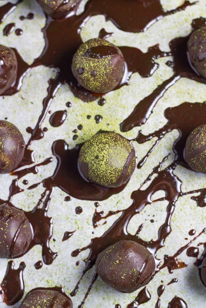 Raw Chocolate Matcha Truffles are simply amazing! The pairing of matcha and chocolate make a winning combination. YUMMO!