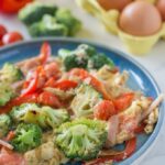 Eggs, bacon, broccoli, tomato and capsicum make this keto breakfast scramble super healthy and oh so tasty. Plus it only takes 15 minutes to make so is perfect for when you are short on time in the morning.