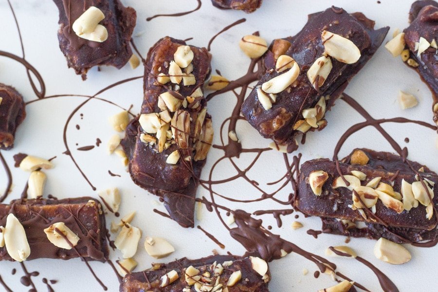 These raw snickers bars are my healthy adaptation of the popular chocolate and will soon become a favourite in your household. They are gluten, dairy and refined sugar free!
