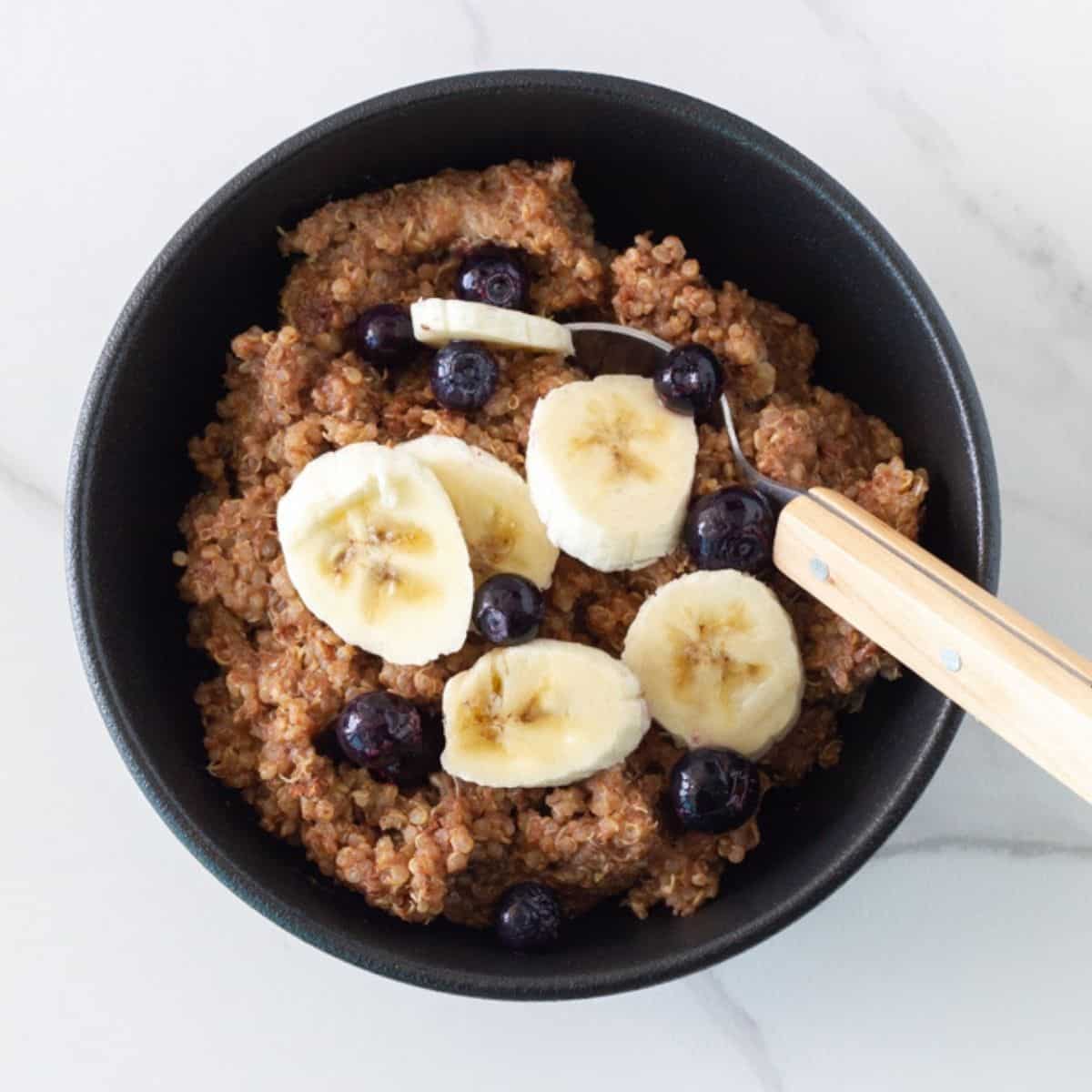 Chocolate Banana Quinoa Breakfast Bowl